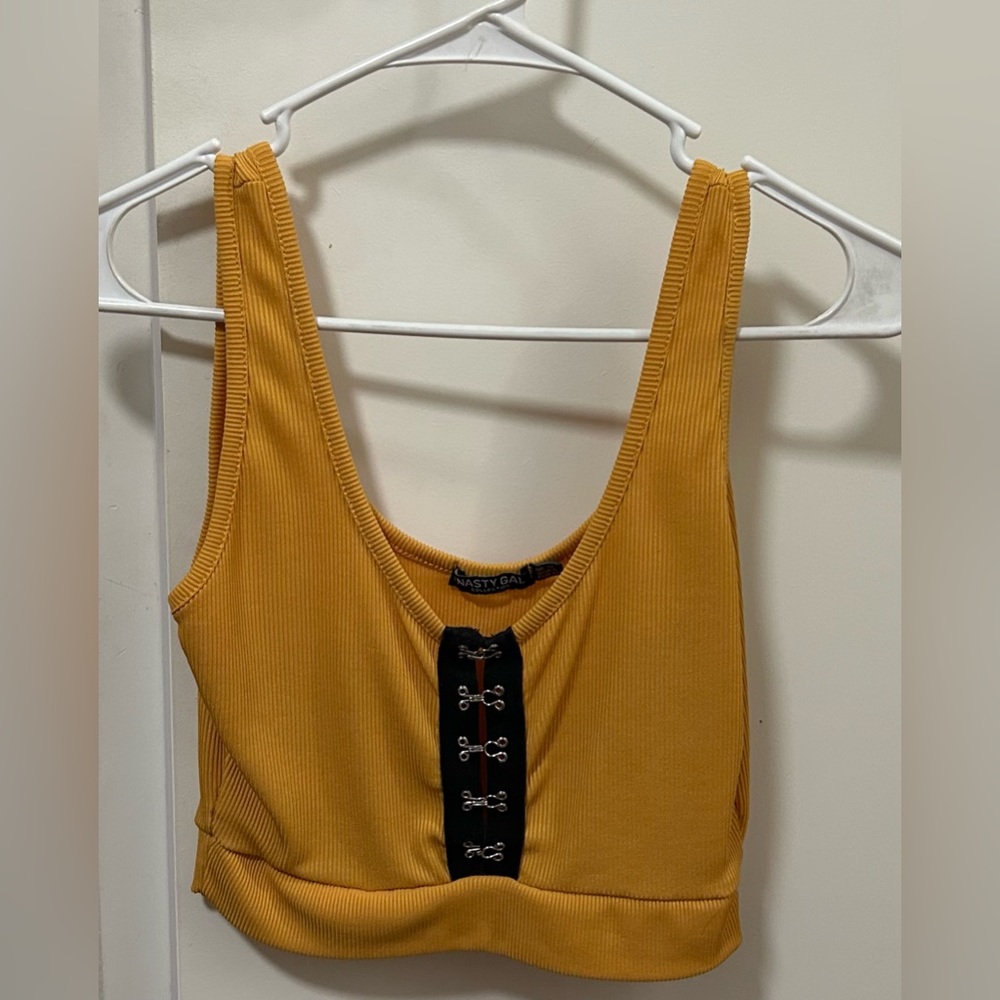 Cropped yellow tank top